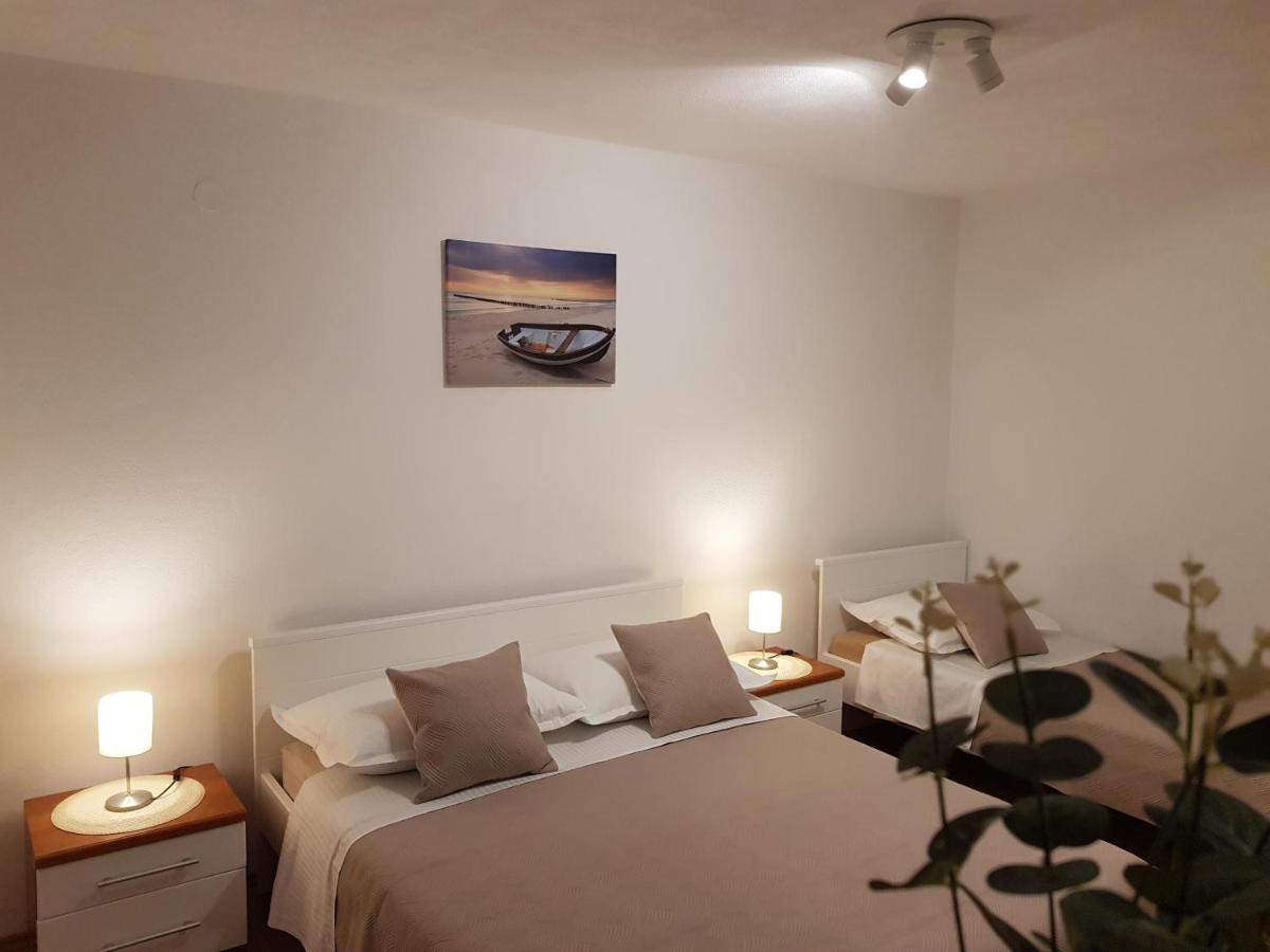 Apartments Huljic Хвар Экстерьер фото